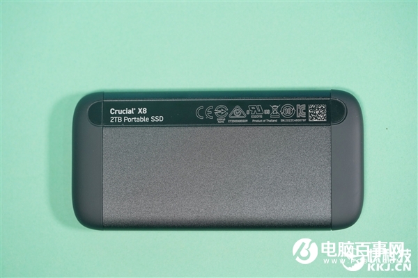 速度达1GB/s!英睿达X8移动SSD 2TB图赏:4寸手机大小