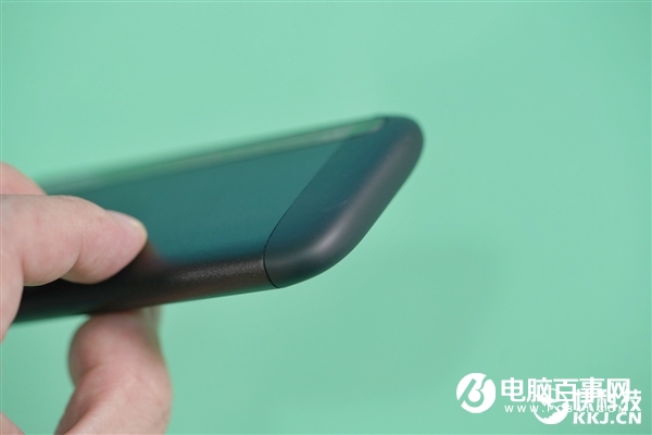 速度达1GB/s!英睿达X8移动SSD 2TB图赏:4寸手机大小