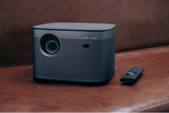 都9020年了还觉得投影仪画质不行？极米H3用黑科技打造优质画质