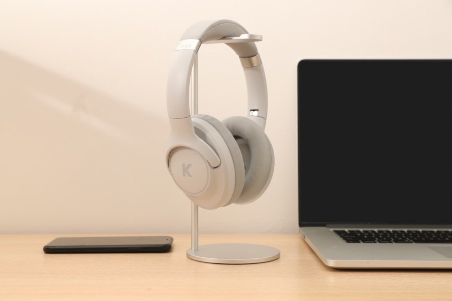 酷狗推出新品M9头戴式降噪耳机,多个流量媒体平台强势发声,圈粉无数年轻消费群体