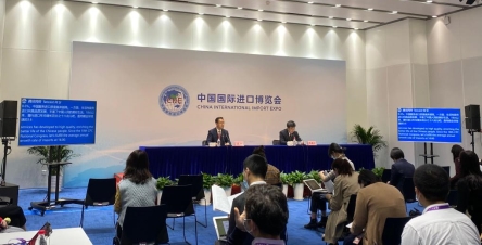 2020进博会成功举办 腾讯同传连续三年提供AI翻译服务