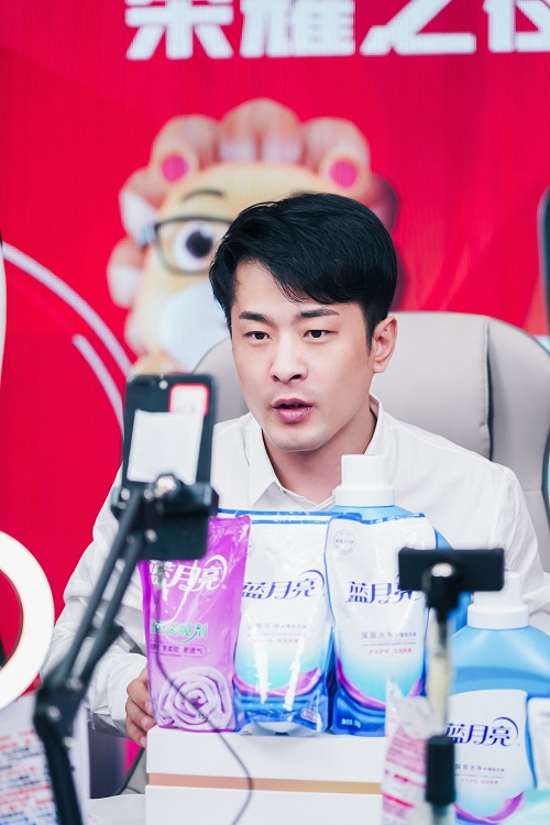 不当尾款族 辛选双11击穿低价 88亿高性价比产品回馈用户