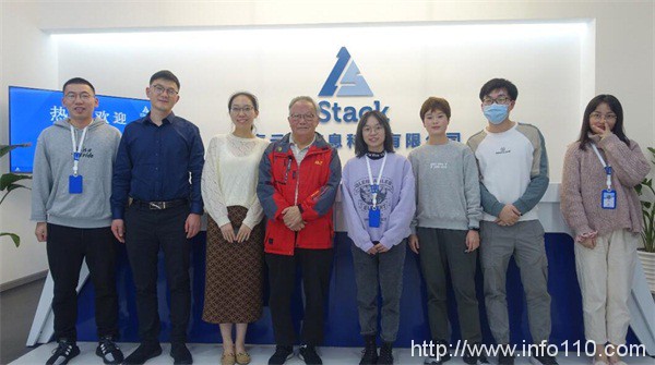 中国3G之父李世鹤莅临云轴科技，产品化私有云获认可