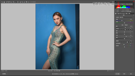 PS调出室内人像照片唯美的时尚大片效果