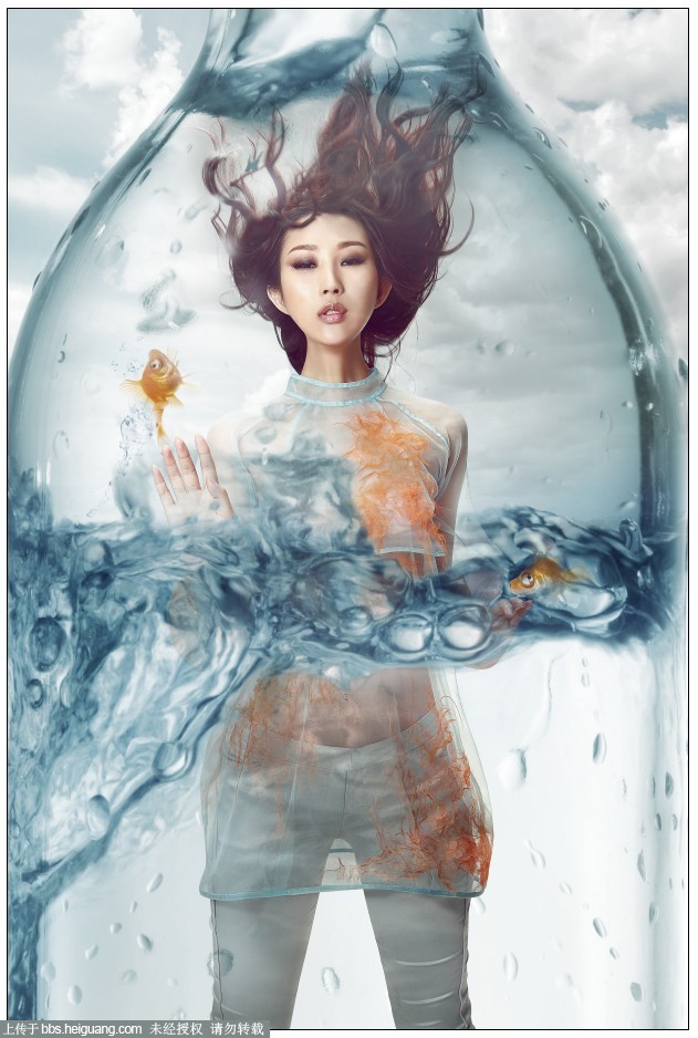 PS创意合成玻璃瓶中被水淹没的美女
