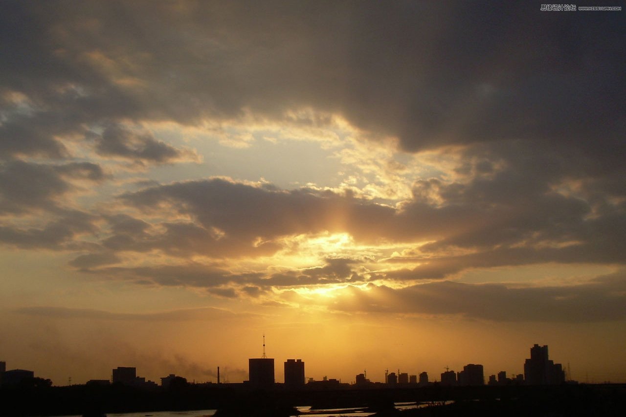 ps合成外景人像唯美的夕阳景色效果