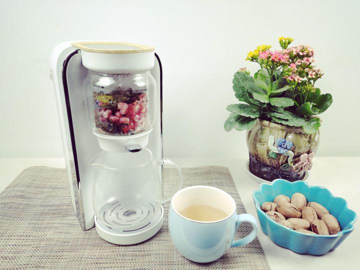 即热饮水机新体验,鸣盏即热茶饮机饮水泡茶二合一,好用不贵