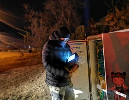 不畏大风战严寒 中国电信北京公司开展极端天气架空线路特巡