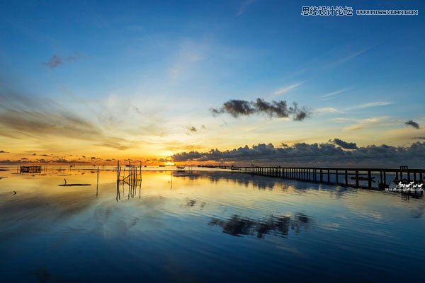PS合成温馨大气的家居海报
