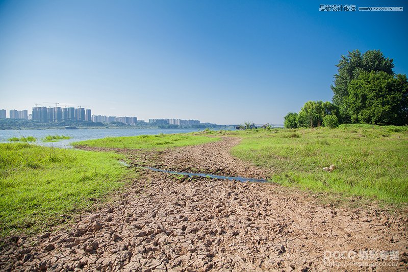 用PS快速修复夏季外景曝光不足的照片