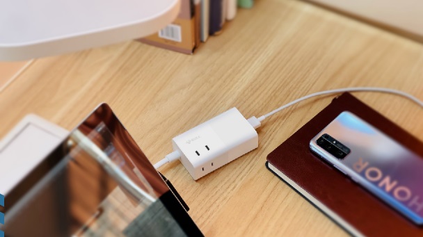 首款支持华为超级快充的公牛电源公布