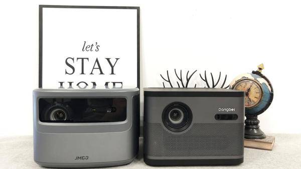 年货节投影仪怎么选？坚果J10对比当贝F3到底哪款好？