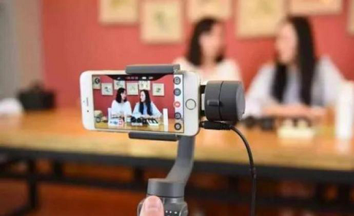 直播电商门槛提高,主播应如何面对2021?辛巴辛选团队已给出答案