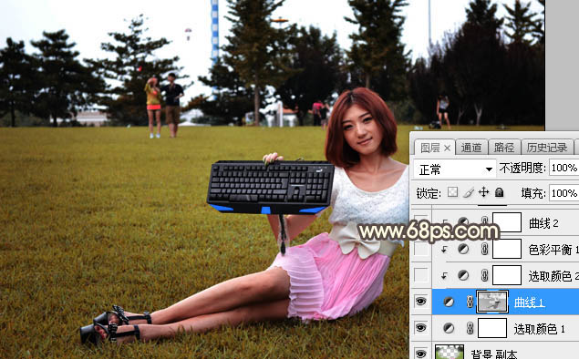 PS给草地女孩添加夕阳光效效果