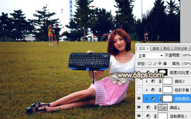 PS给草地女孩添加夕阳光效效果