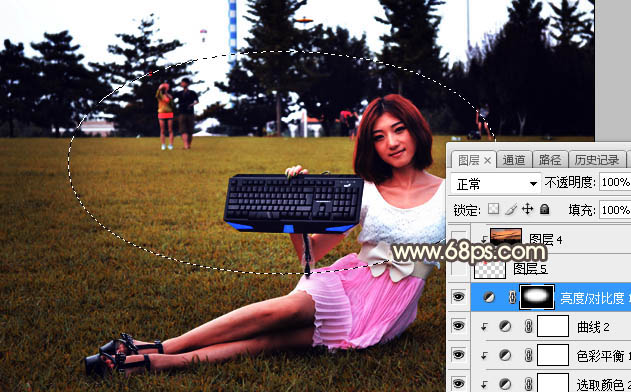 PS给草地女孩添加夕阳光效效果