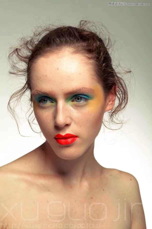 PS调出人物肖像时尚大片封面效果