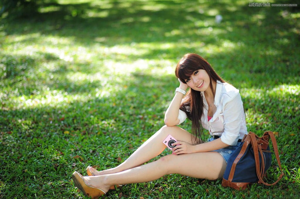 PS调出草地女孩秋季暖黄效果