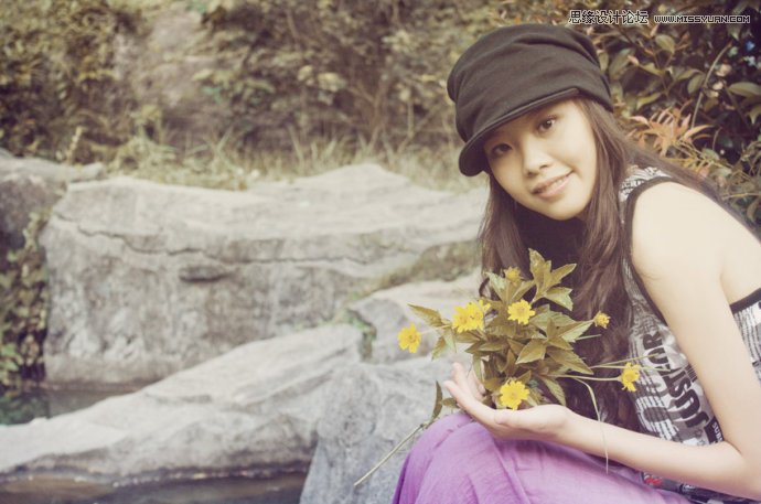 PS调出微笑女孩复古的淡黄效果