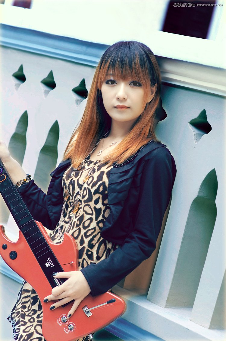 PS调出沙滩美女柔柔的糖水肤色