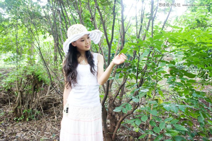 PS调出外景美女唯美柔色调