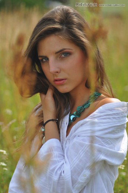 PS使用图层模式给外景美女调出时尚清新色