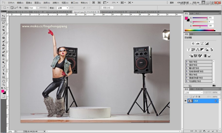 PS调出金属肤色质感的钢管舞美女