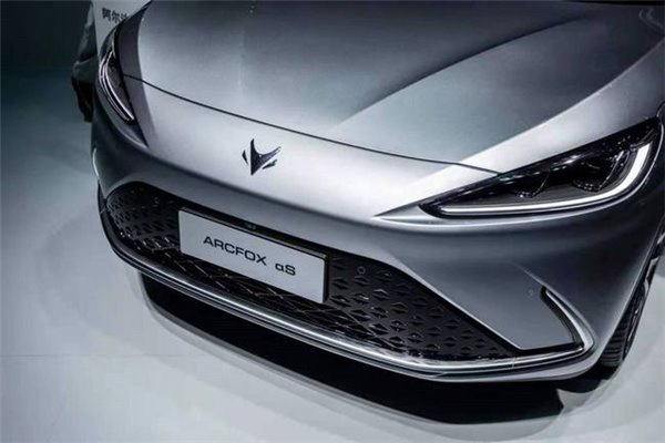 北汽极狐阿尔法 S 迎来首次 OTA 升级:增加弹射模式,支持模拟声浪与驾驶模式融合