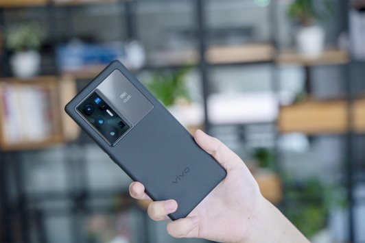 大牌配置云集，vivo X70 Pro+影像名不虚传！拍照更清晰