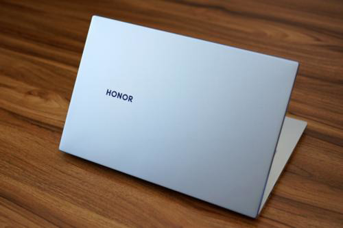 荣耀与微软达成合作,赵明:首款高端旗舰笔记本 MagicBook V 14 将发布