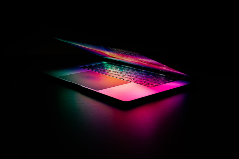 苹果 MacBook Pro 2021 原型机信息曝光：配备 M1X 处理器、16GB 内存