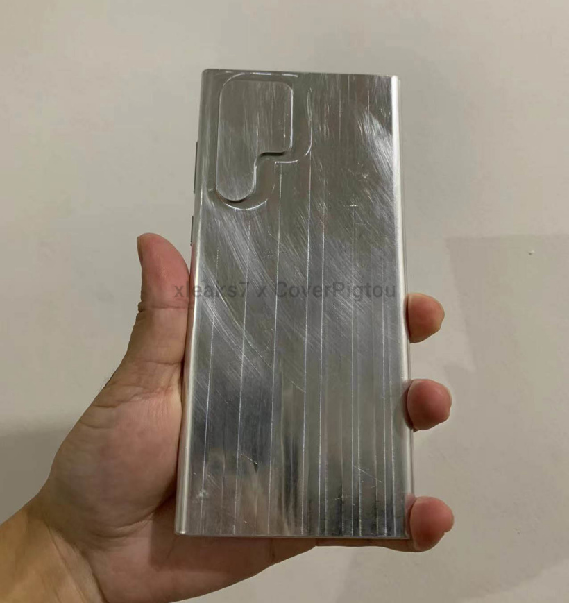 三星 Galaxy S22 Ultra 机模/渲染图曝光：异形后摄模组，全新外观