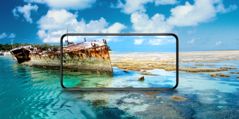 消息称 iPhone 明年有望采用挖孔屏，LG 加速开发屏下摄像技术