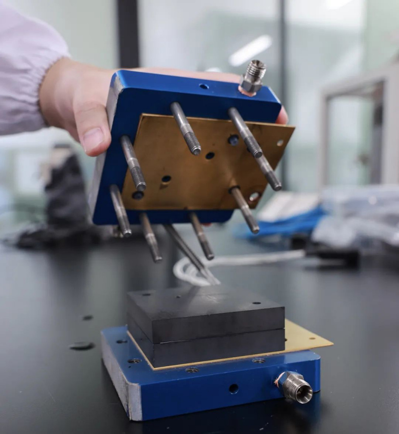 中国科大团队发明高温“硫固体胶”，大大降低燃料电池成本