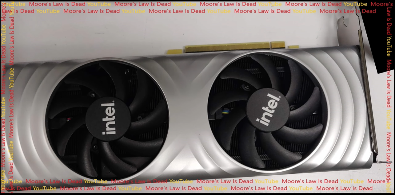 英特尔 Xe HPG 游戏显卡正面实拍照曝光:512 EU,双风扇