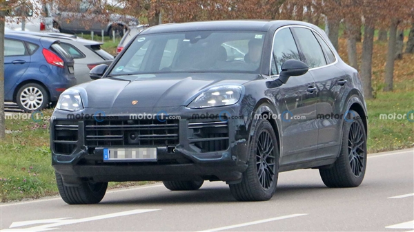 换装高尔夫同款档杆 新款保时捷卡宴曝光:反向升级?