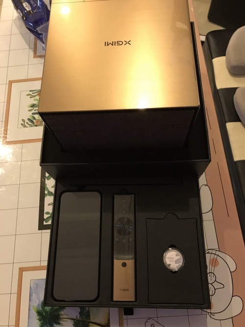 开箱使用体验：最强家用 4K 投影极米 RS Pro 2