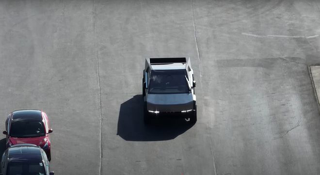 马斯克:特斯拉量产版电动皮卡 CyberTruck 不会配置新式超大雨刷