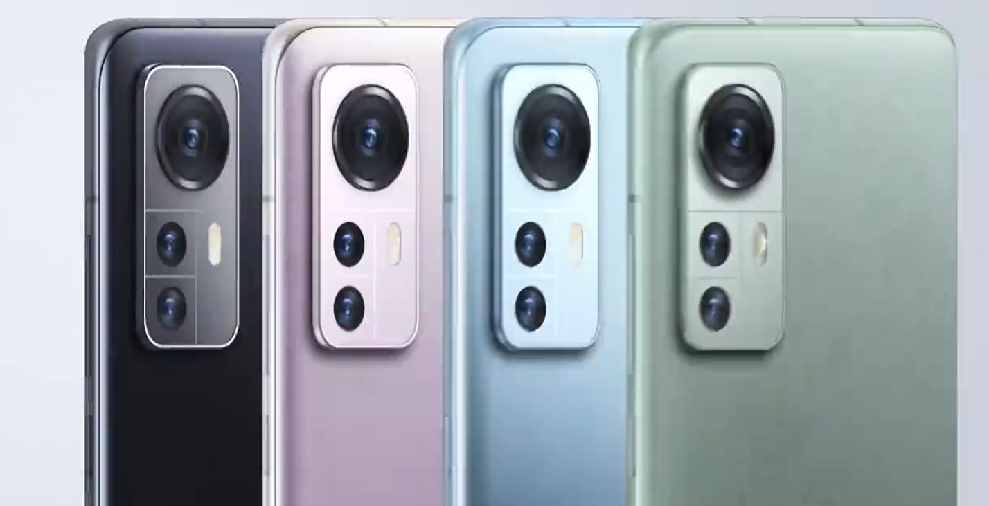小米 12 真机曝光:镜头模组搭配线条设计,绿、蓝、紫多彩配色