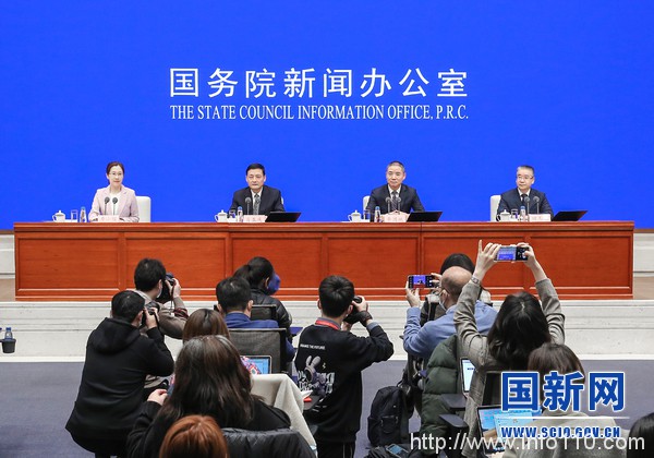 工信部:到今年年底促进10万家中小企业业务上云