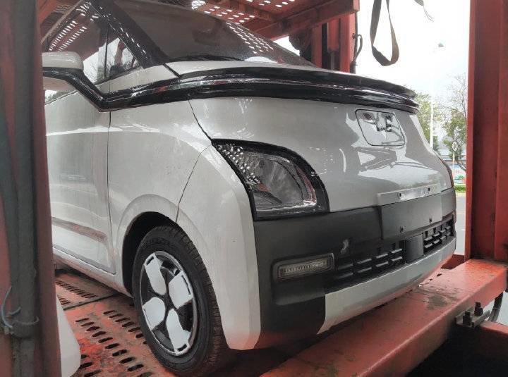 五菱全新电动小车 Air EV 曝光:支持快充,将提供四座车型