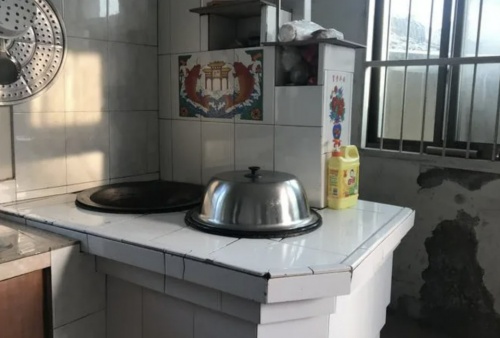 传统灶好还是集成灶好?集成灶代表了未来厨电演进的方向