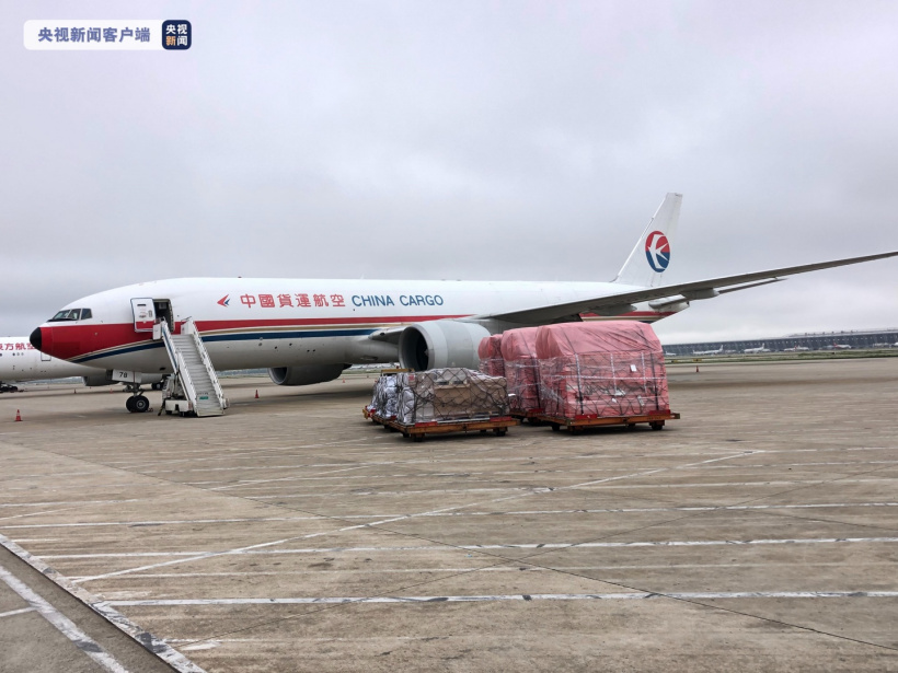 解决重点芯片企业需求,两批 8.9 吨光刻胶运抵上海