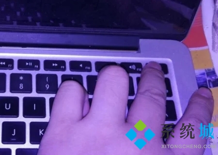 苹果笔记本怎么恢复出厂系统 mac一键恢复出厂设置的方法