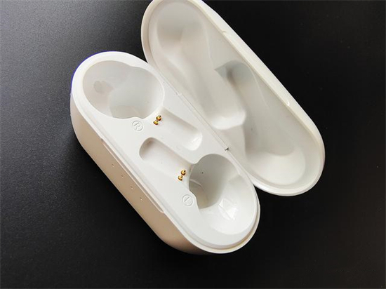 蓝牙耳机一个响一个不响怎么办 蓝牙耳机一边有声音一边没声音如何解决